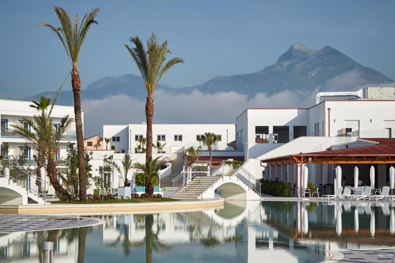 ホテル Aldiana Club Calabria ヴィッラピアーナ エクステリア 写真