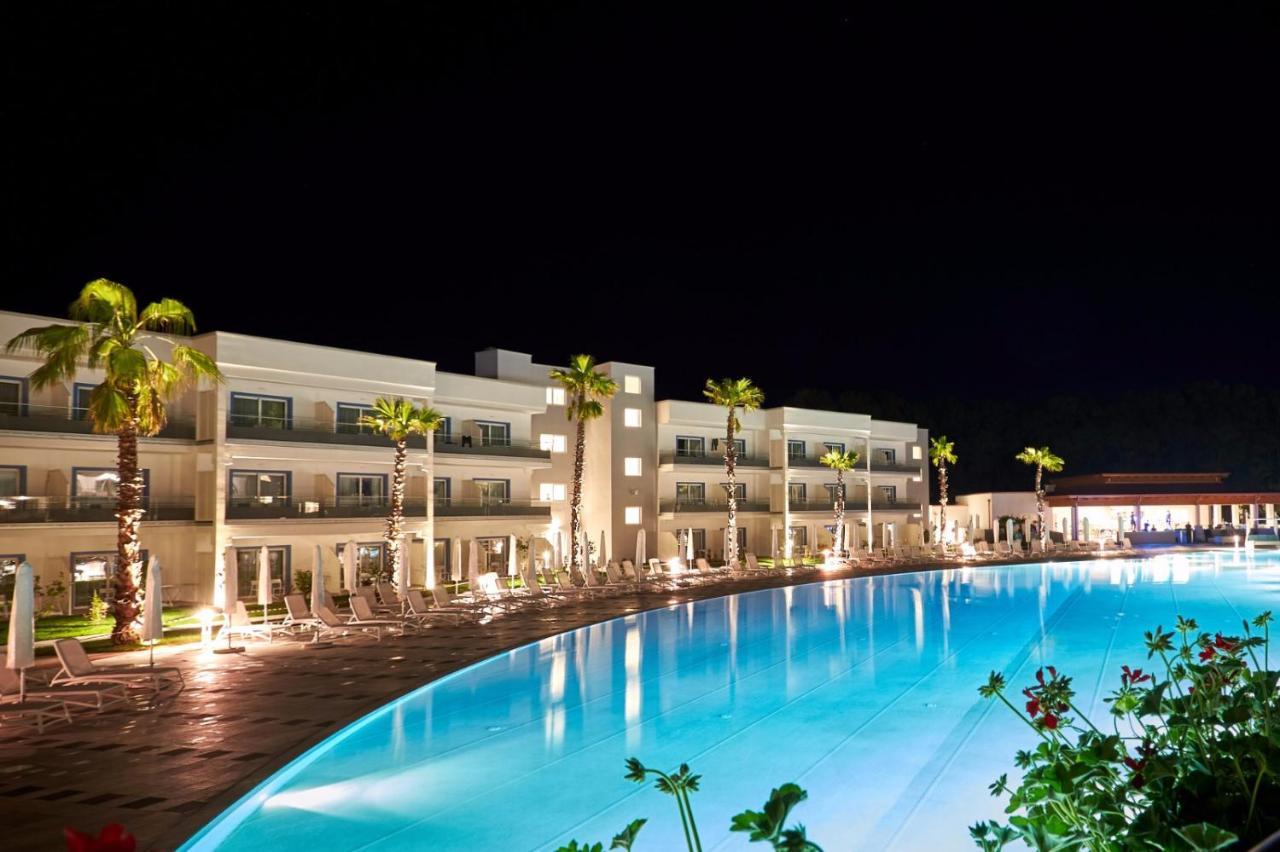 ホテル Aldiana Club Calabria ヴィッラピアーナ エクステリア 写真